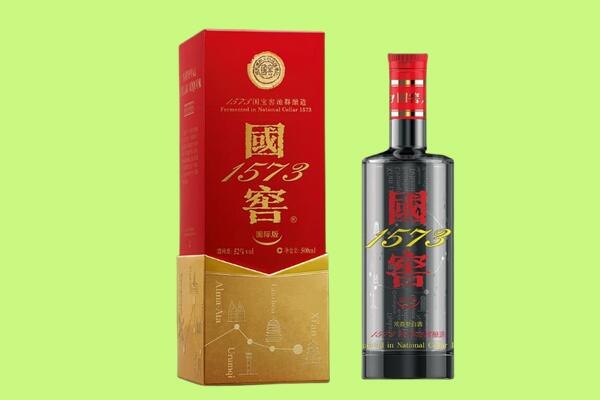 临沧凤庆县回收国窖1573.jpg